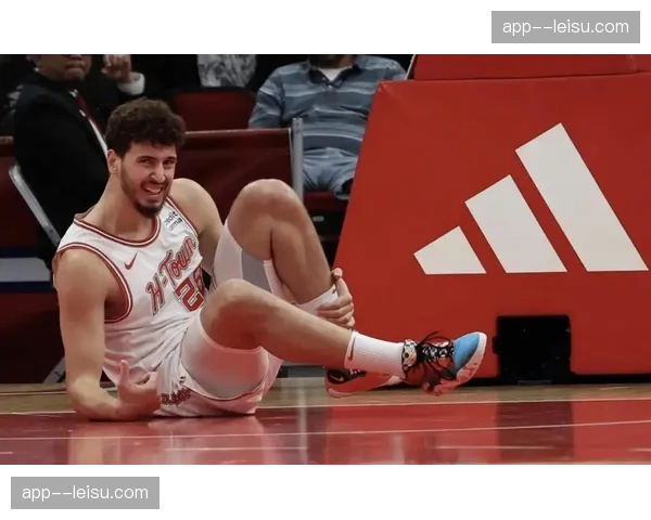 火箭全队失误仅7次，近三场低失误率助球队取得四连胜